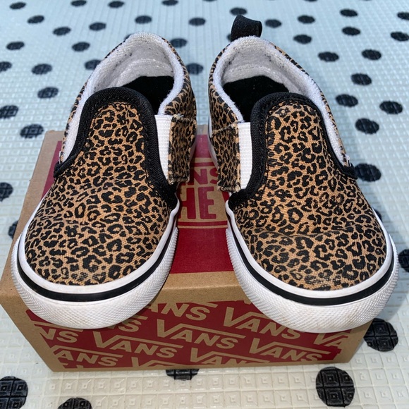Vans - Animal Print Slip-on Shoes (Toddler) - Picture 4 of 9